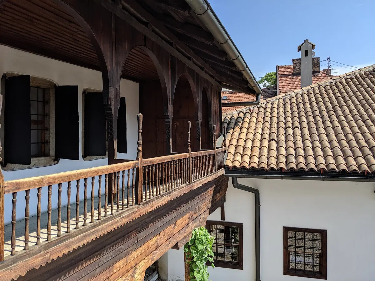 ženska kuća